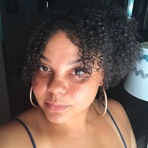 Meet your Posher, Tonisha